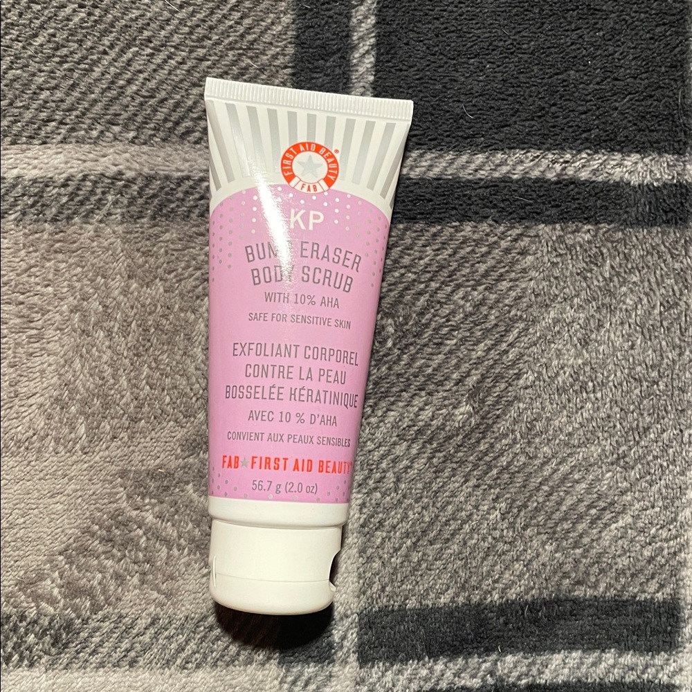First Aid Beauty KP Bump Eraser Body Scrub - Pink and White